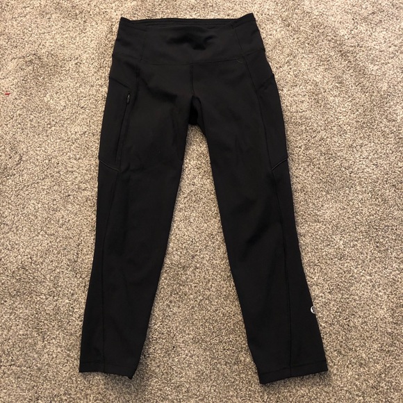 Lululemon Cropped Legging - Picture 2 of 5